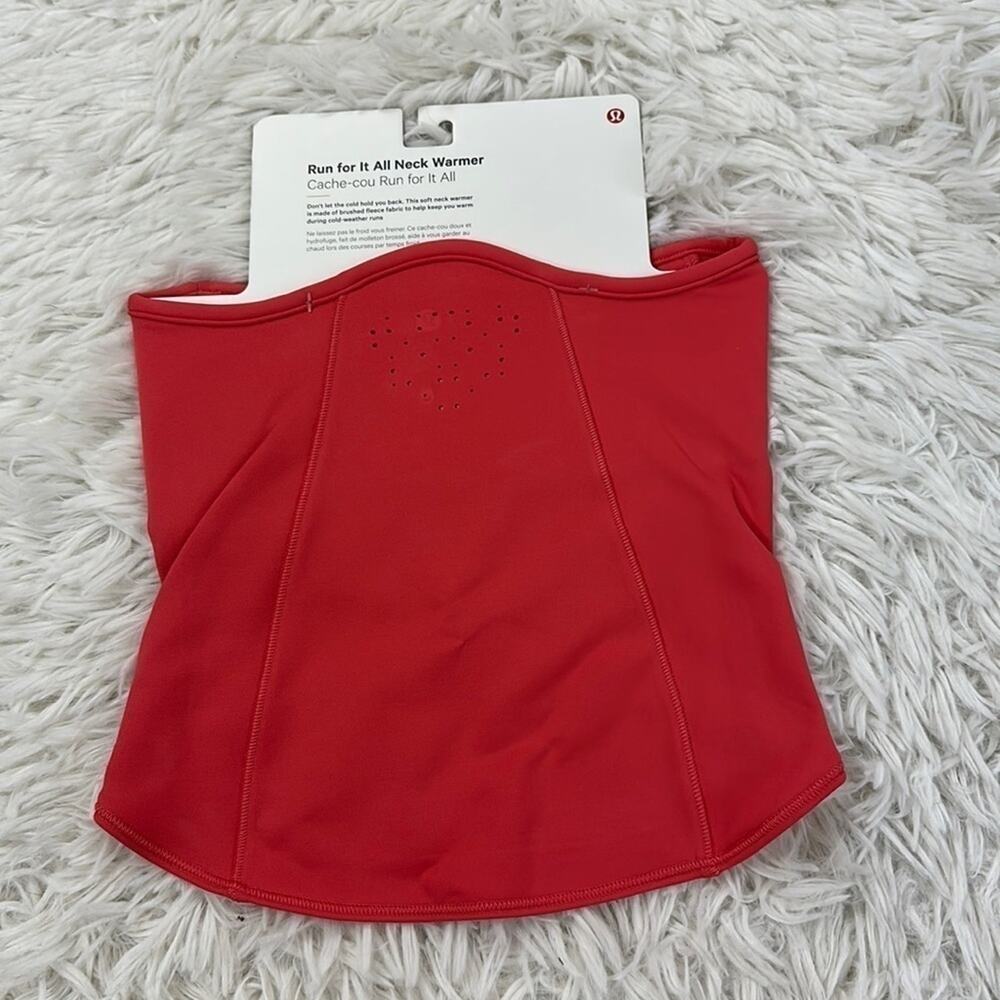 NWT Lululemon Run for It All Neck Warmer Pale Raspberry